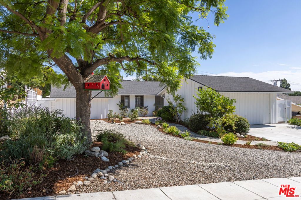 1270 Valley View Avenue, Pasadena, CA 91107