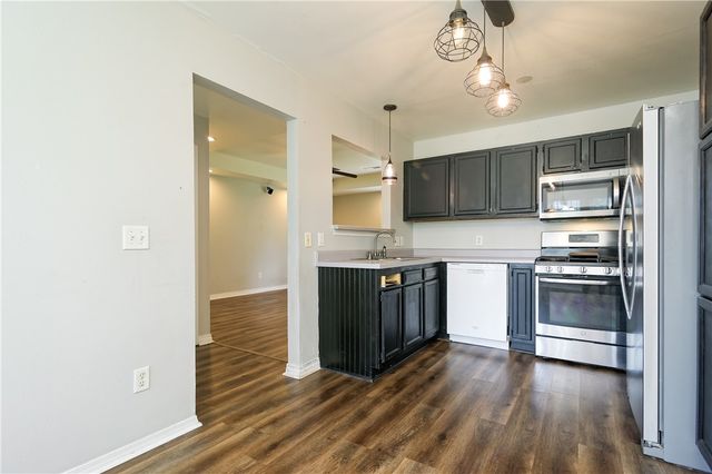 2526 N Harvey Wakefield Avenue, Pea Ridge, AR 72751
