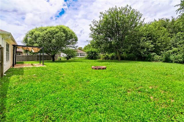 2526 N Harvey Wakefield Avenue, Pea Ridge, AR 72751