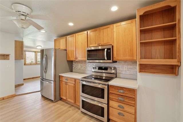 5705 Beverly Road SW, Cedar Rapids, IA 52404