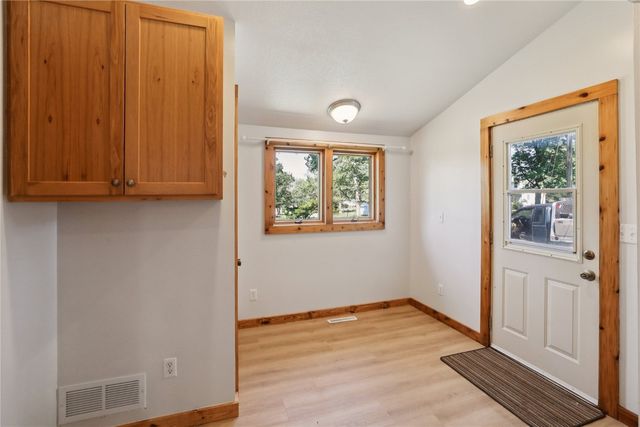 5705 Beverly Road SW, Cedar Rapids, IA 52404