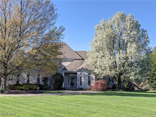 23926 W Rim Drive, Columbia Station, OH 44028