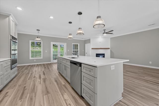 1267 Mourning Cloak Dr, Clarksville, TN 37043