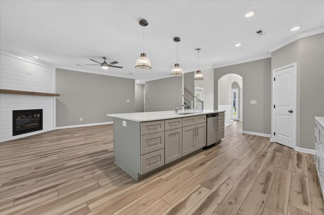 1267 Mourning Cloak Dr, Clarksville, TN 37043