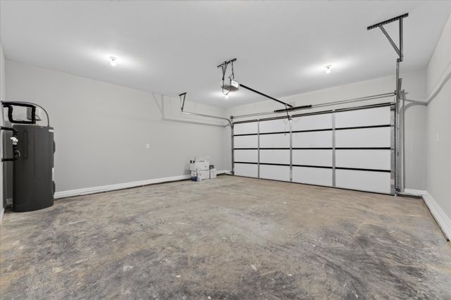1267 Mourning Cloak Dr, Clarksville, TN 37043