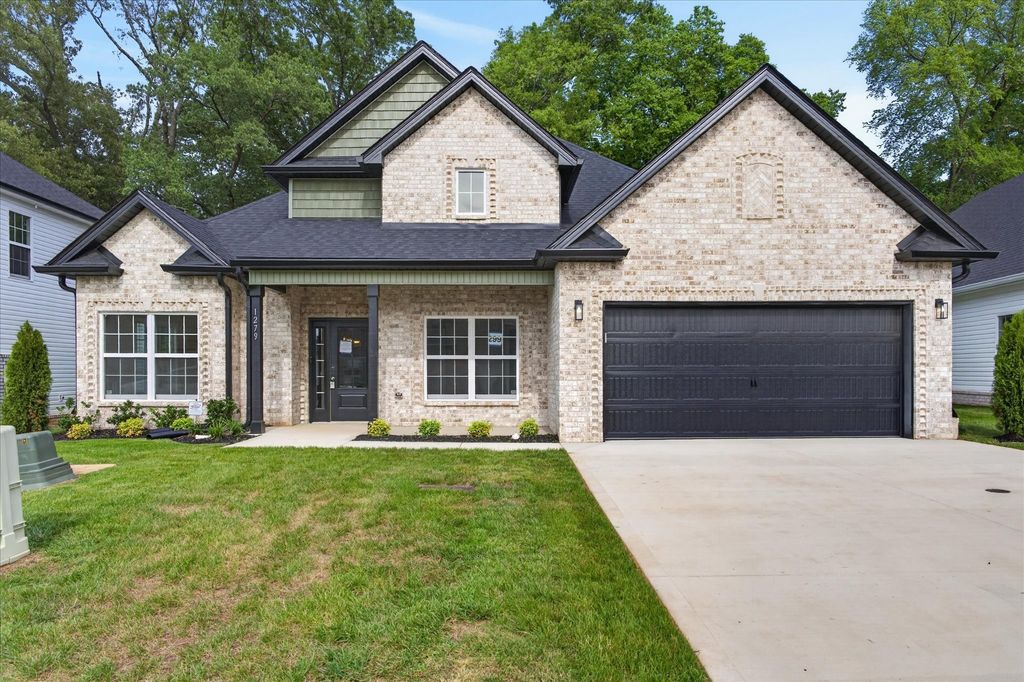 1267 Mourning Cloak Dr, Clarksville, TN 37043