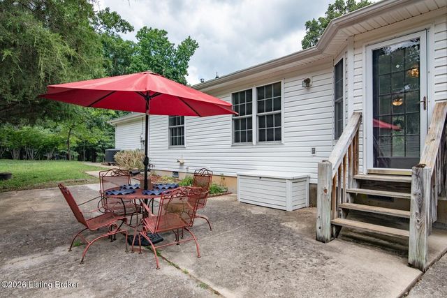 18 Glenn Eagle Rd, Brandenburg, KY 40108