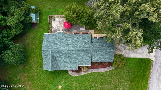 18 Glenn Eagle Rd, Brandenburg, KY 40108