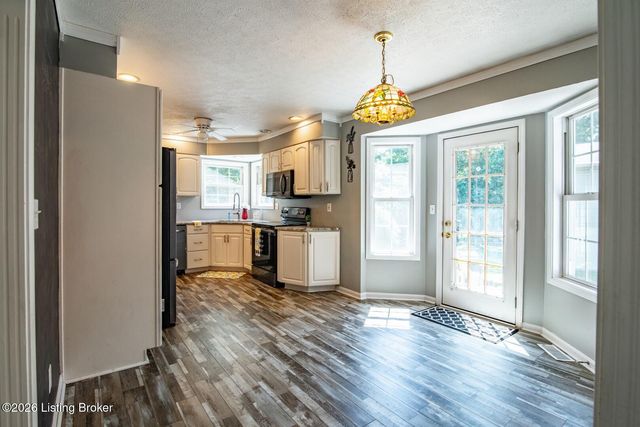 18 Glenn Eagle Rd, Brandenburg, KY 40108