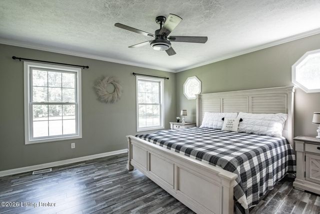 18 Glenn Eagle Rd, Brandenburg, KY 40108