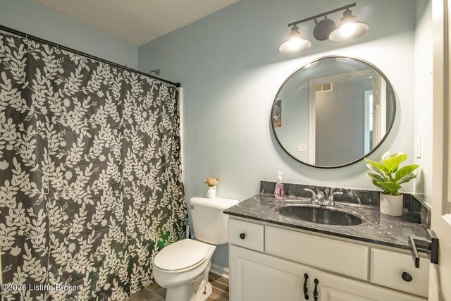 18 Glenn Eagle Rd, Brandenburg, KY 40108