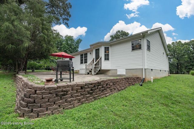 18 Glenn Eagle Rd, Brandenburg, KY 40108