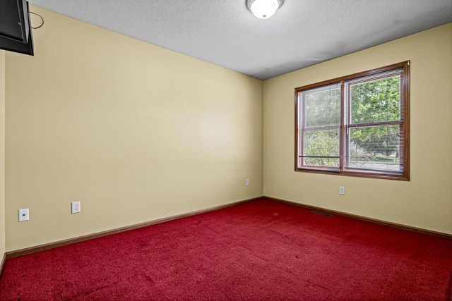 1332 Harvest CIRCLE, Holmen, WI 54636