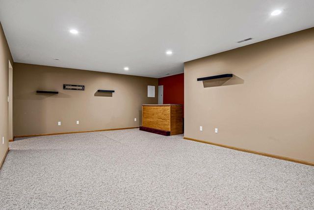 1332 Harvest CIRCLE, Holmen, WI 54636