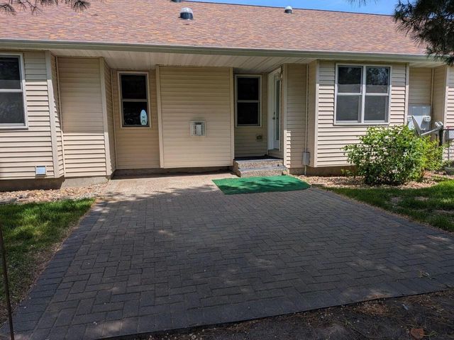 1332 Harvest CIRCLE, Holmen, WI 54636