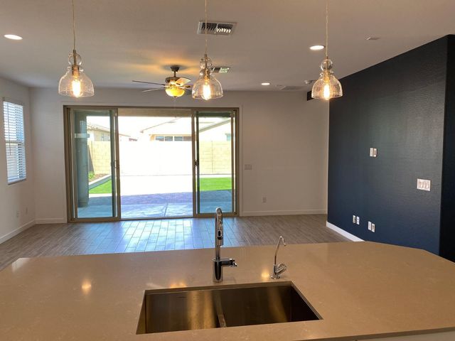 130 E Elmwood Place, Chandler, AZ 85249