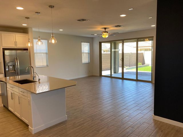 130 E Elmwood Place, Chandler, AZ 85249