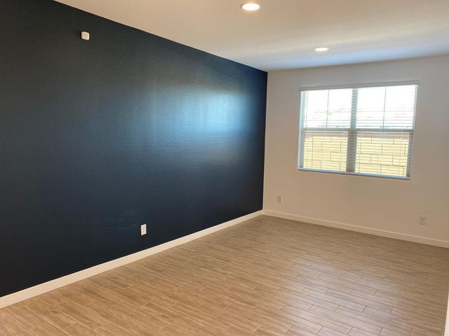 130 E Elmwood Place, Chandler, AZ 85249
