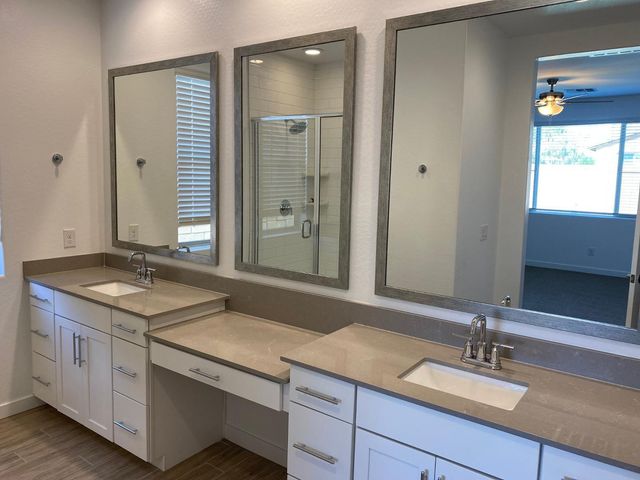 130 E Elmwood Place, Chandler, AZ 85249