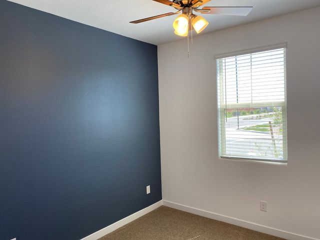 130 E Elmwood Place, Chandler, AZ 85249