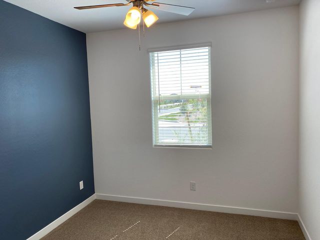130 E Elmwood Place, Chandler, AZ 85249