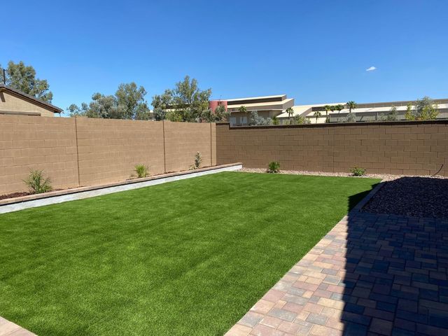 130 E Elmwood Place, Chandler, AZ 85249
