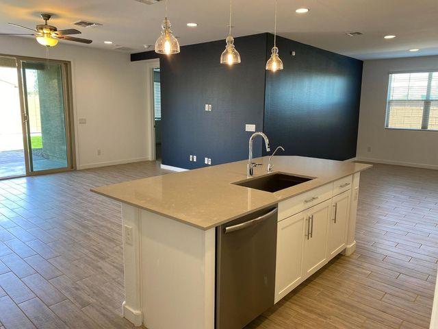130 E Elmwood Place, Chandler, AZ 85249
