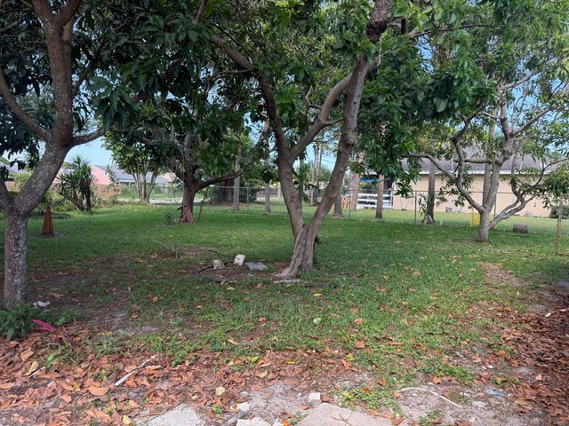 4820 Vermont Avenue, Lake Worth Beach, FL 33461