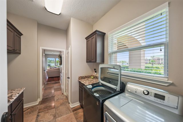 127 W Palm Boulevard, Montgomery, TX 77356