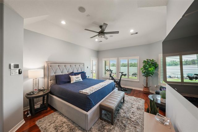 127 W Palm Boulevard, Montgomery, TX 77356