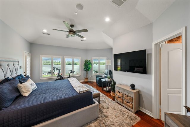 127 W Palm Boulevard, Montgomery, TX 77356