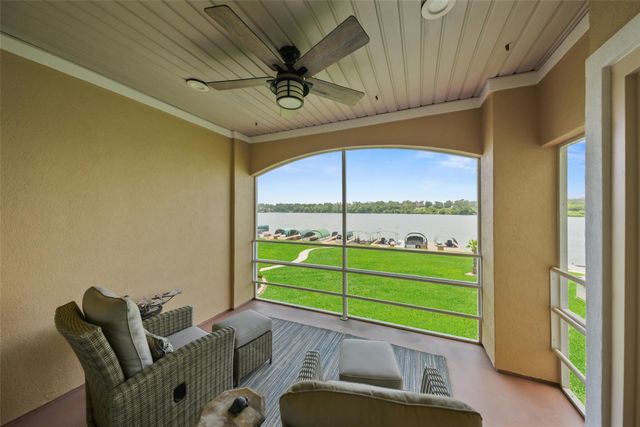 127 W Palm Boulevard, Montgomery, TX 77356