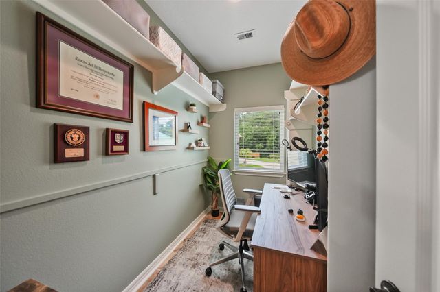 127 W Palm Boulevard, Montgomery, TX 77356