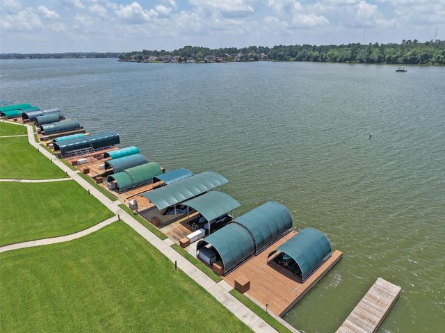 127 W Palm Boulevard, Montgomery, TX 77356