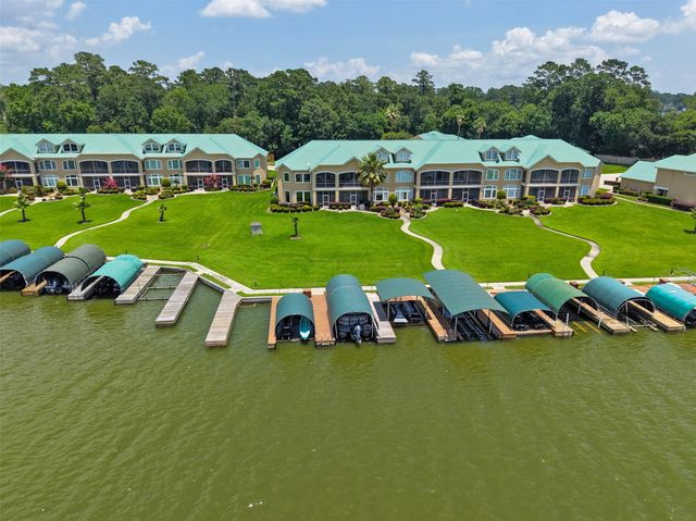 127 W Palm Boulevard, Montgomery, TX 77356