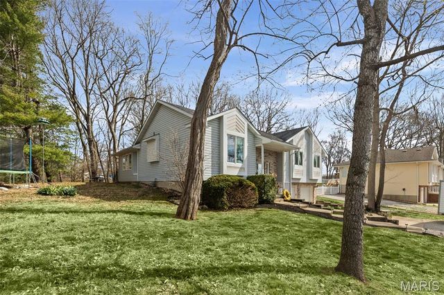 1382 Biscay Drive, Edwardsville, IL 62025