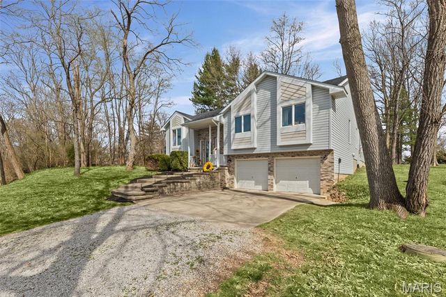 1382 Biscay Drive, Edwardsville, IL 62025