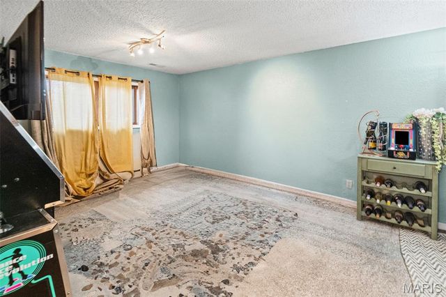 1382 Biscay Drive, Edwardsville, IL 62025