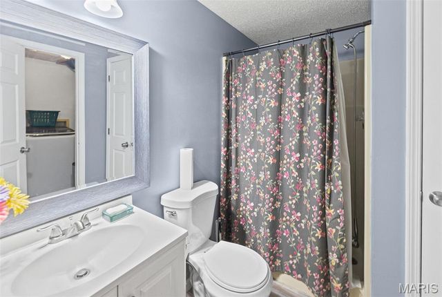 1382 Biscay Drive, Edwardsville, IL 62025