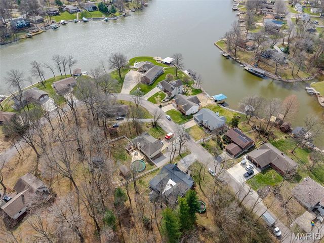 1382 Biscay Drive, Edwardsville, IL 62025
