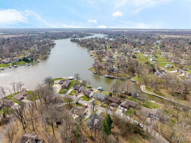 1382 Biscay Drive, Edwardsville, IL 62025
