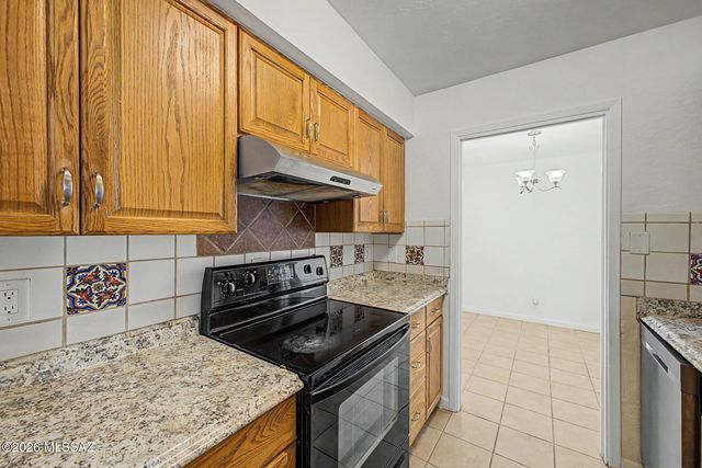 1600 N Wilmot Rd Unit 196, Tucson, AZ 85712