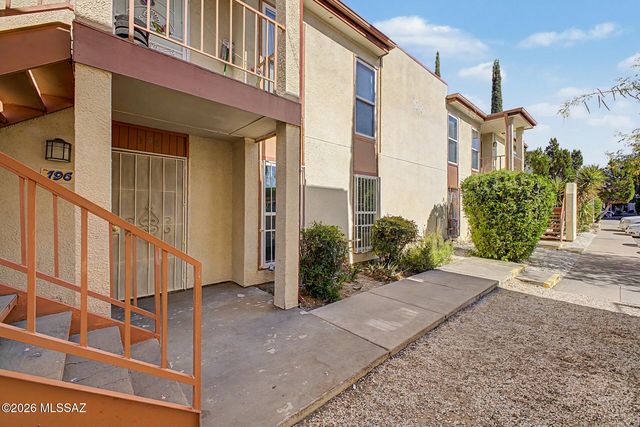 1600 N Wilmot Rd Unit 196, Tucson, AZ 85712