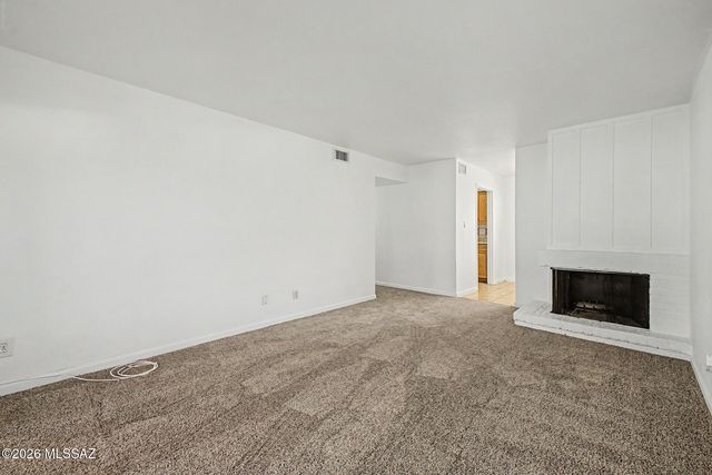 1600 N Wilmot Rd Unit 196, Tucson, AZ 85712