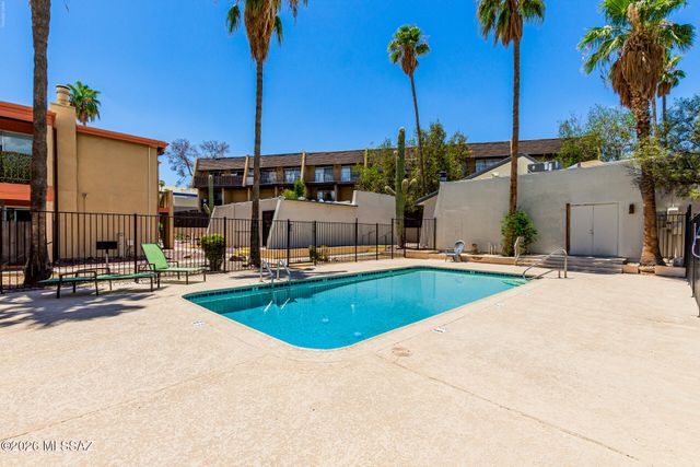 1600 N Wilmot Rd Unit 196, Tucson, AZ 85712