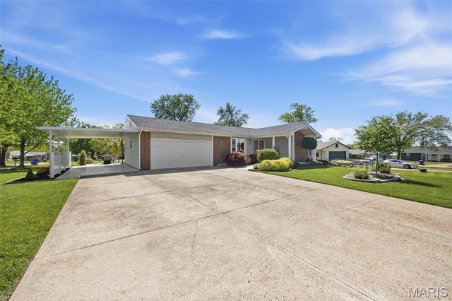 2009 Brutus Court, Fenton, MO 63026