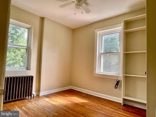 692 LENNI RD, Aston, PA 19014