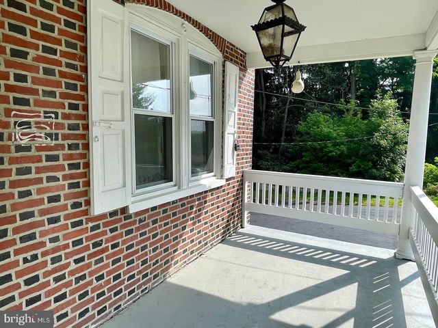692 LENNI RD, Aston, PA 19014
