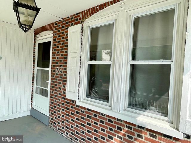692 LENNI RD, Aston, PA 19014