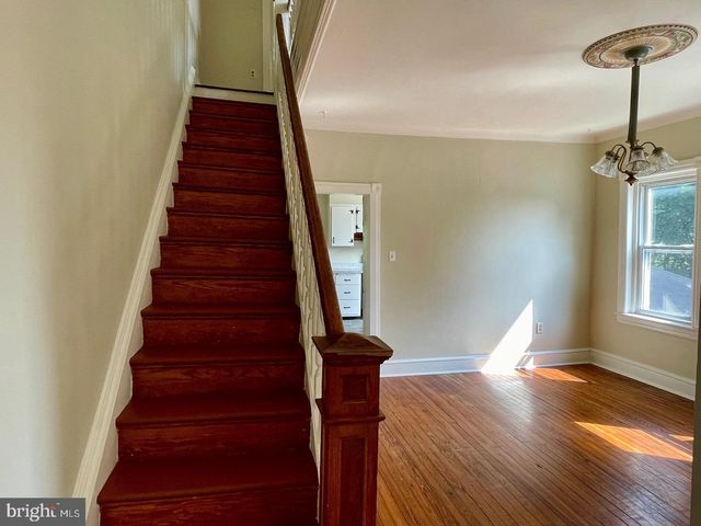 692 LENNI RD, Aston, PA 19014